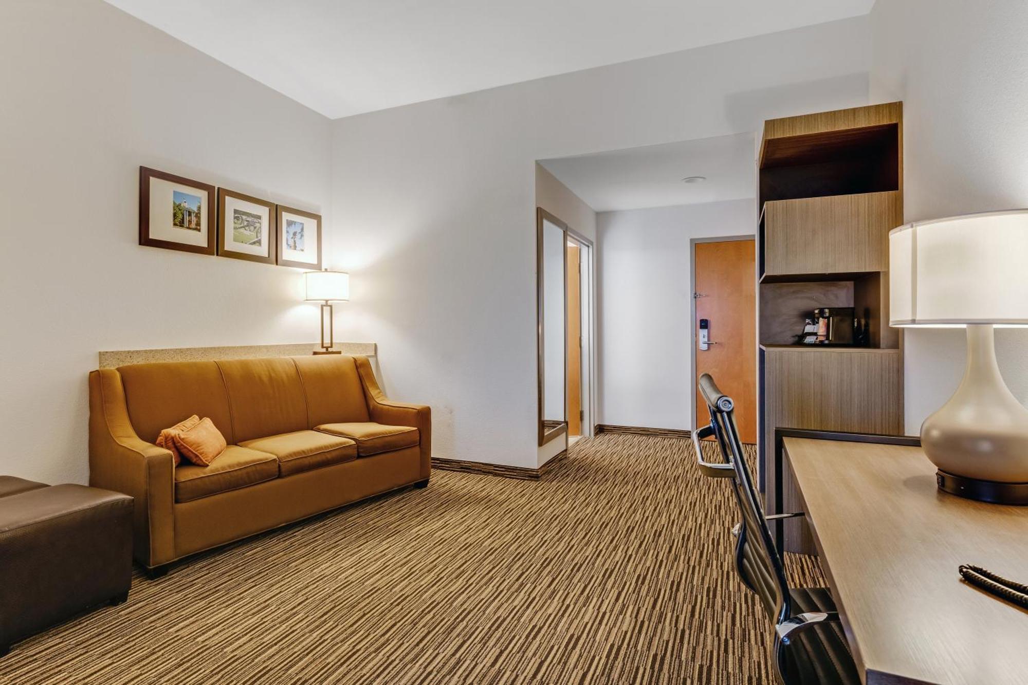 Comfort Suites Мерфрісборо Екстер'єр фото